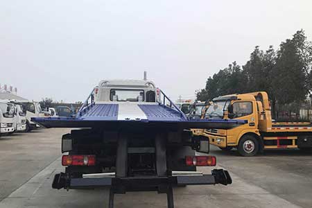 乍嘉苏高速G15w价格合理提供充汽车电救援、换轮胎救援、故障拖车救援等服务帮助